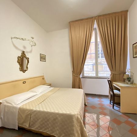 Piccolo Hotel Etruria Siena Exterior foto