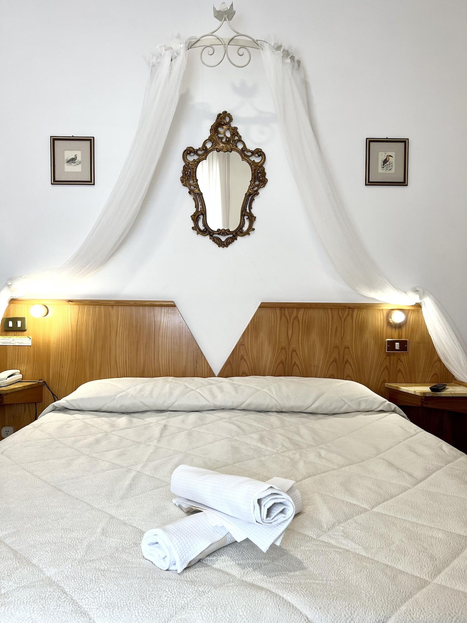 Piccolo Hotel Etruria Siena Exterior foto